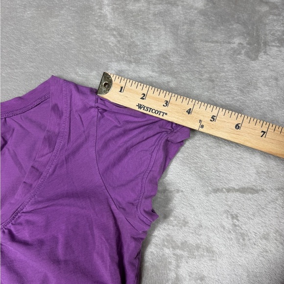 Theory Women’s Y2K Vintage Purple V Neck Cap Sleeve T-Shirt Size P (US Size 0) - Picture 6 of 14